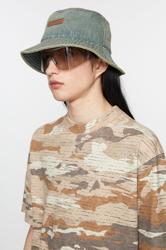 (image for) Fascinating Denim bucket hat